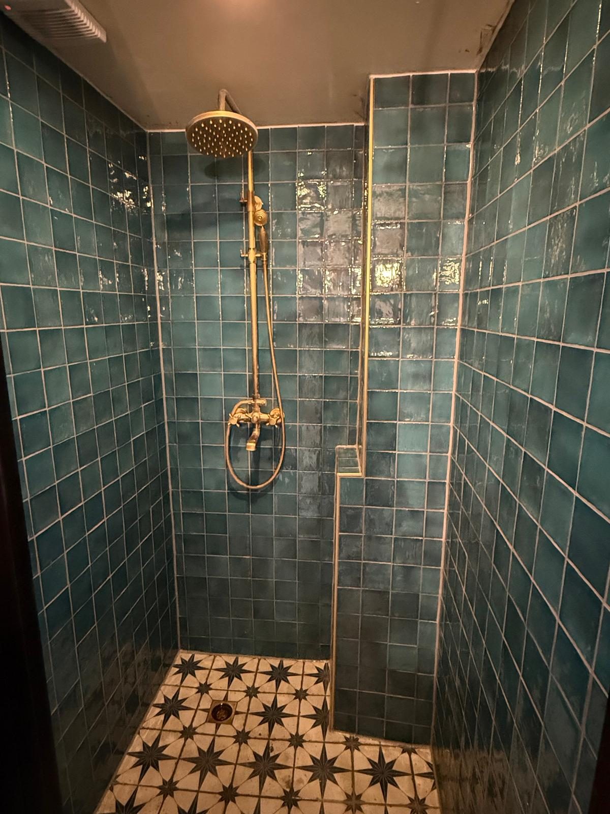 Badkamer renovatie door Tegelwerk Bakker