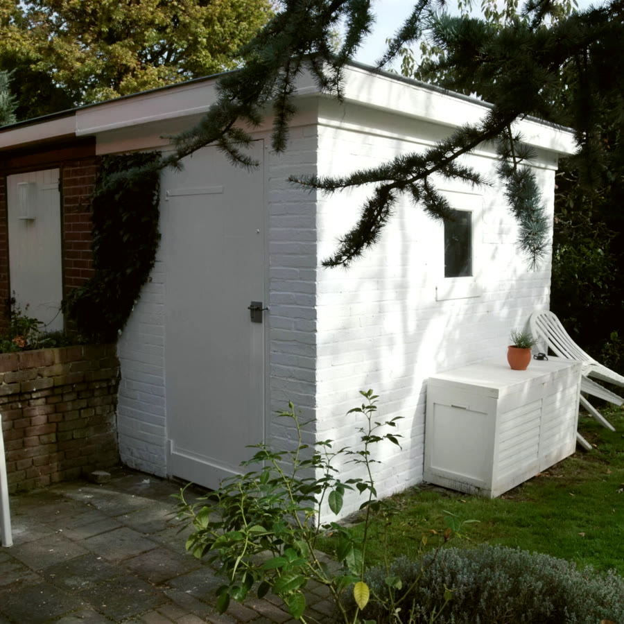 Geschilderd tuinhuis